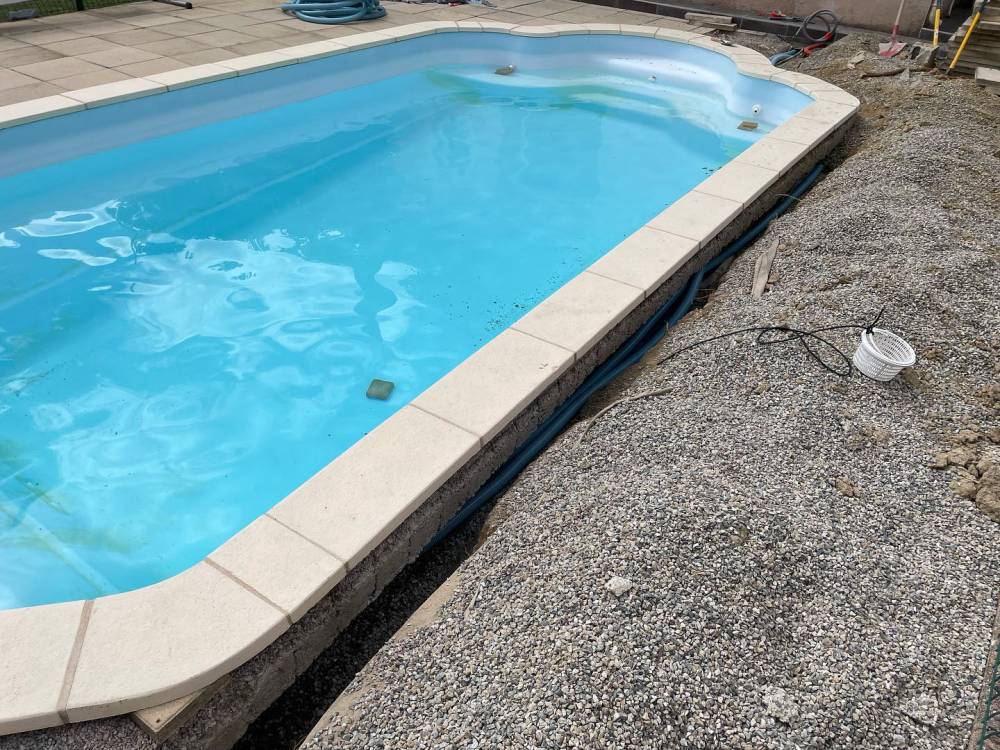 Membrane armée piscine près de Saint-Priest